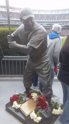 Minnie Minoso Statue on White Sox opening day
